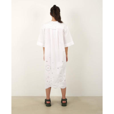 Ganni Oversized Broderie Angelaise Midi jurk