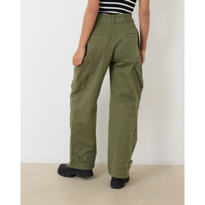 Raiine Archer Cargo Pants Beetle Green