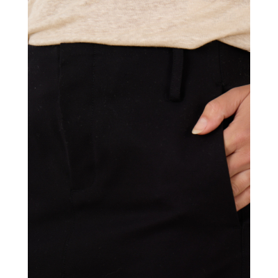Vince Cotton Low-Rise Straight Skirt Black