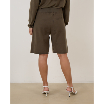 Extreme Cashmere N°240 Laufen Short Army