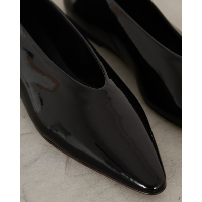 Dear Frances Topo Pump Patent Black