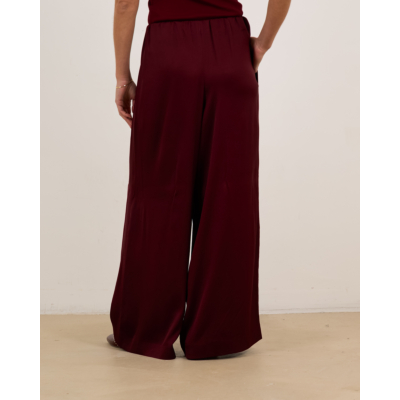 Drykorn Tweezer Wijde Broek in Satijn Bordeaux L34