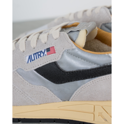 Autry Reelwind Suede Mesh Low Sneaker Grijs Zilver