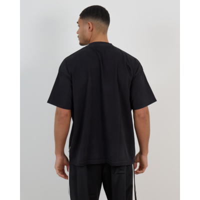 Hopeium Useless T-Shirt met Borstzak Zwart