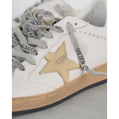Golden Goose Ball Star Sneaker met Gouden Ster Off-White